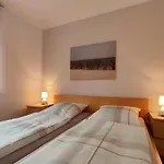 Moderne Ferienwohnung 2 im Haus Zyrus, Voßhörn/Duhnen